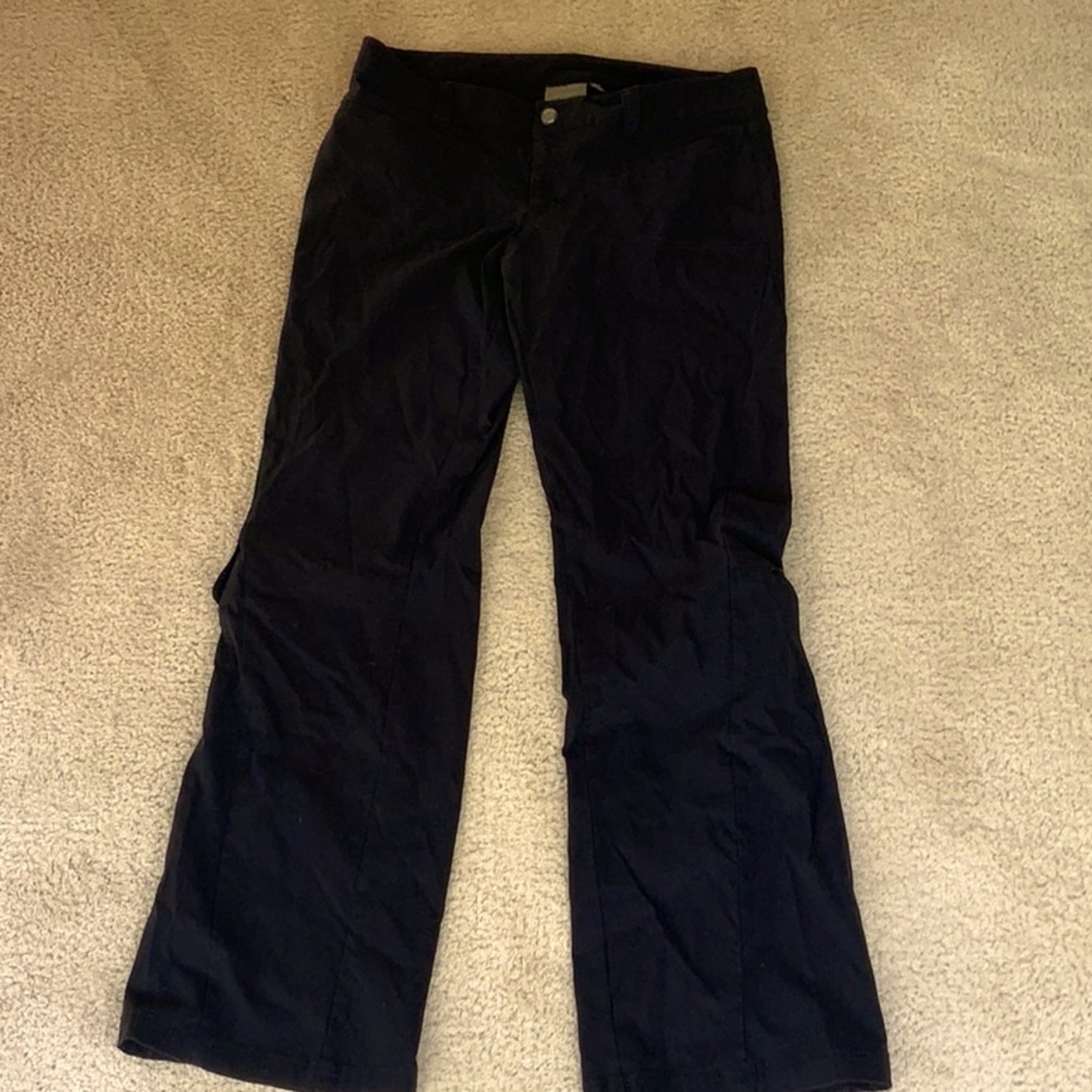 Athleta black flared hiking cargo pants